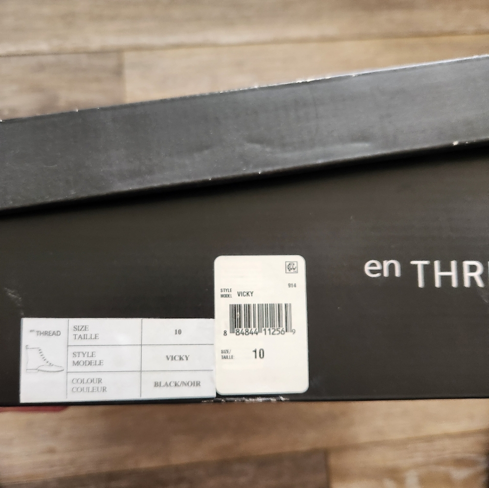En ThreadVicky Combat Boots - Picture 5 of 7
